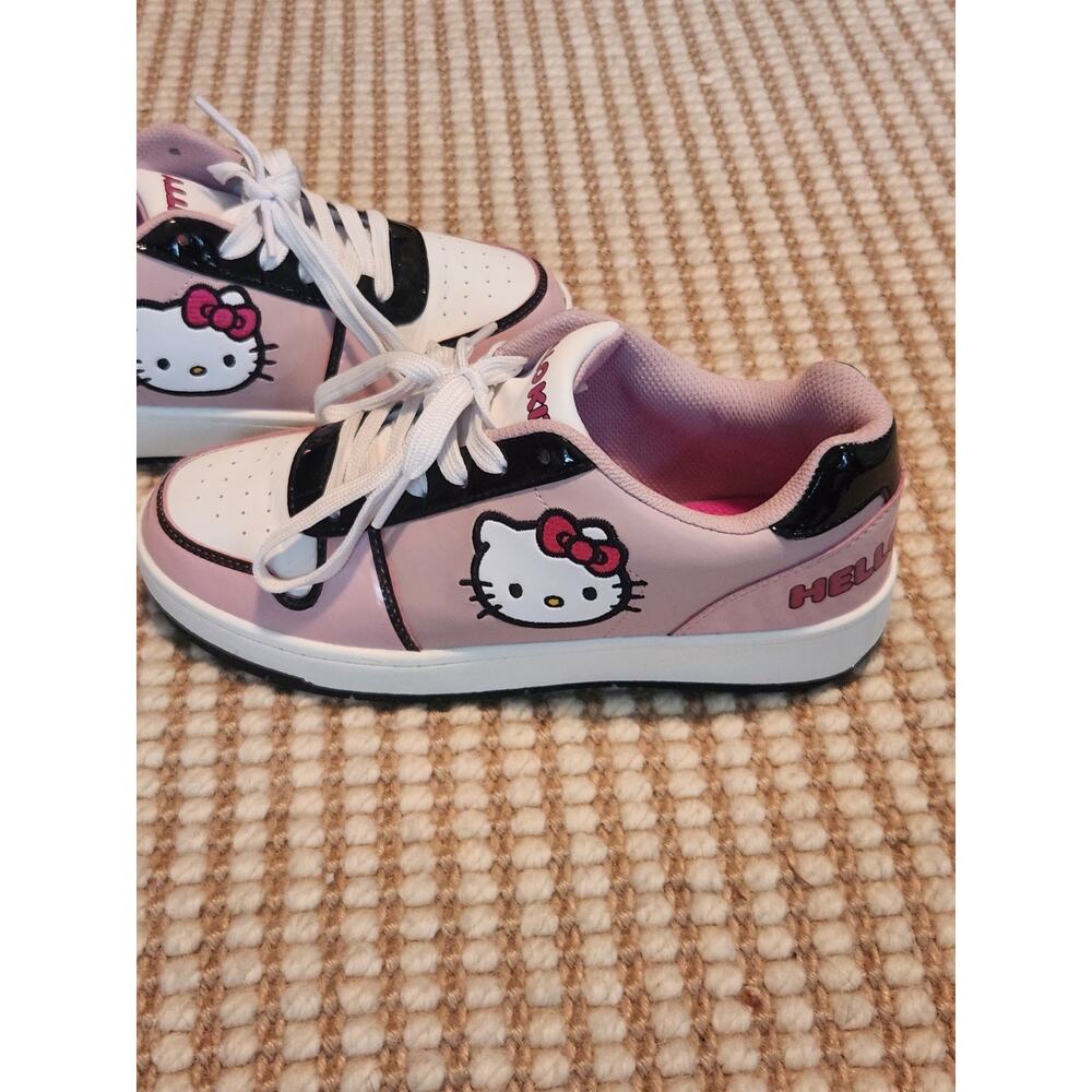 Women's Y2K Hello Kitty Sneakers Size 8 Pink White Playful Kawaii Girly Whimsy - Picture 10 of 10